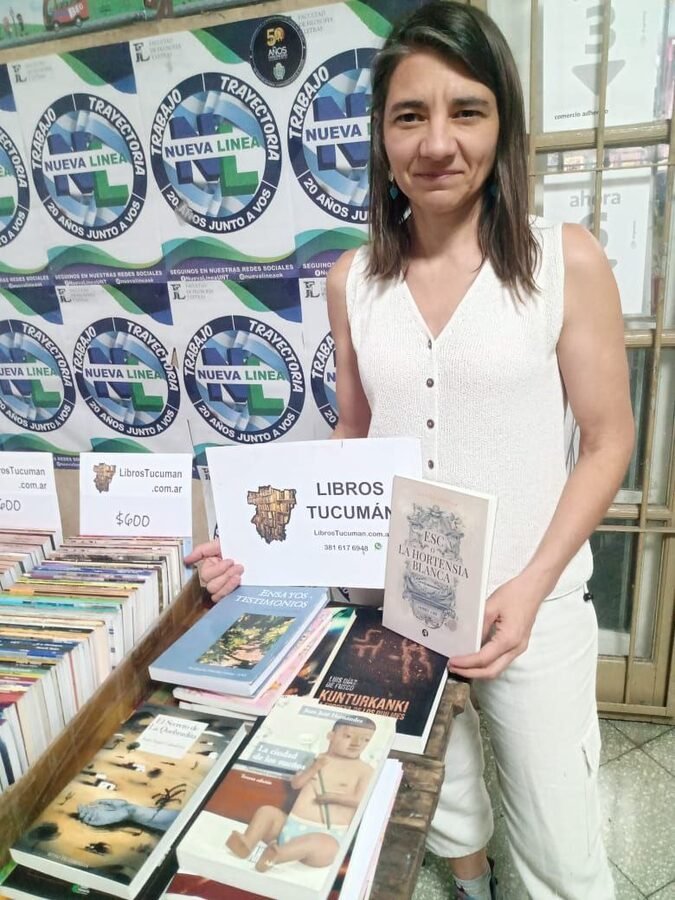 Фото читателя с книгой Джанет Лим